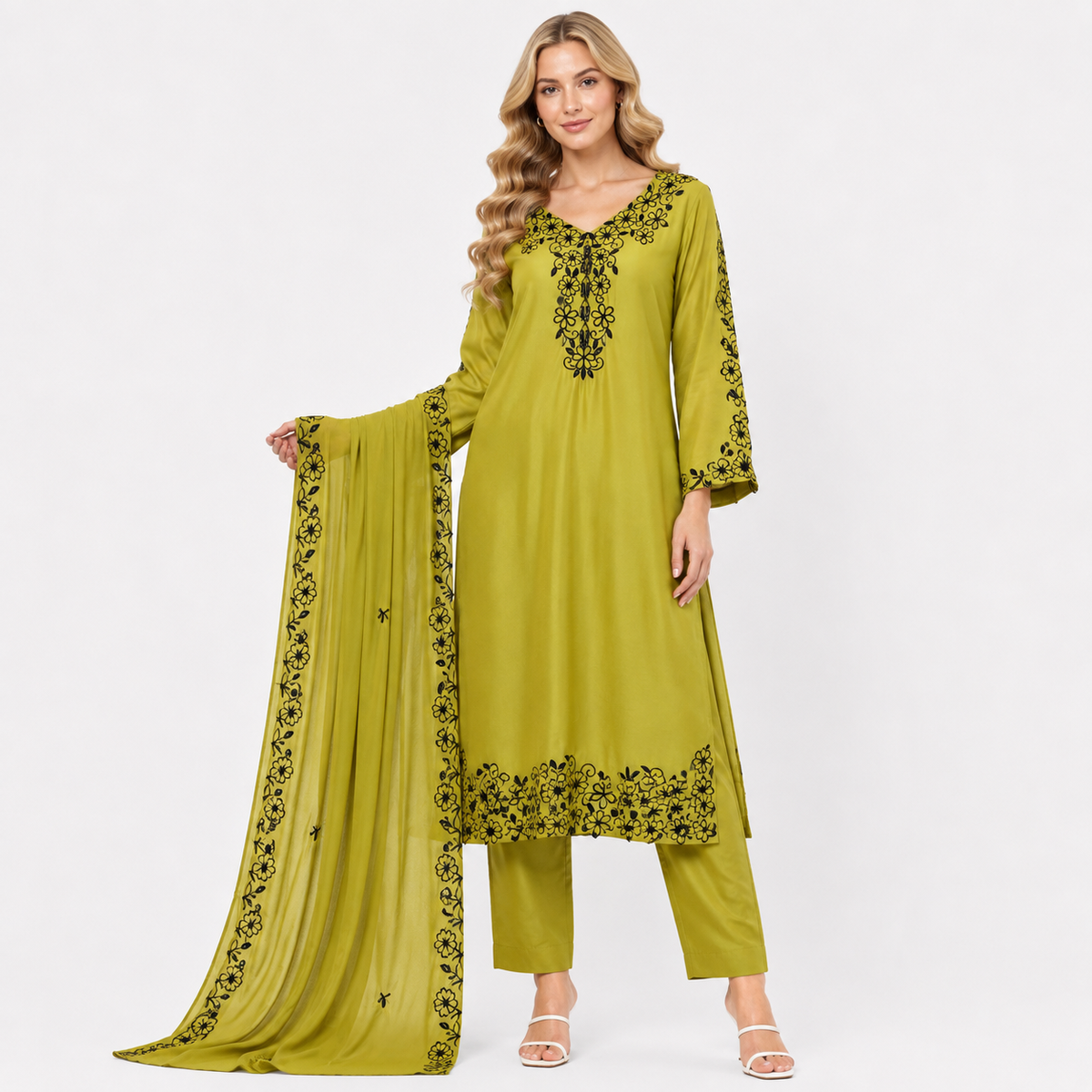 Embroidery SUIT PLUS