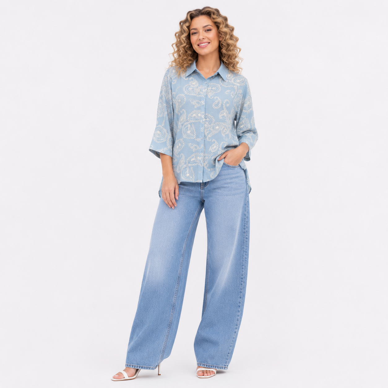 AMBIYA THREAD WORK TOP