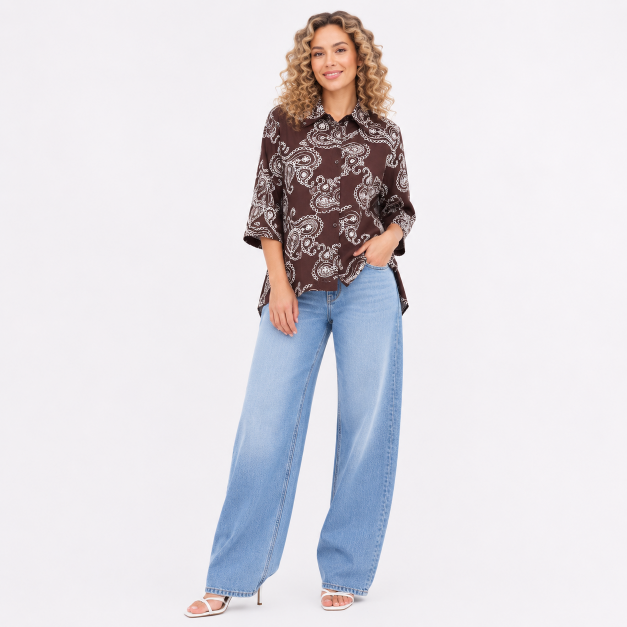 AMBIYA THREAD WORK TOP