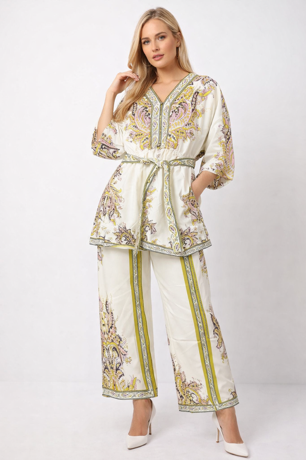 SHORT TOP WITH PANT CORDSET