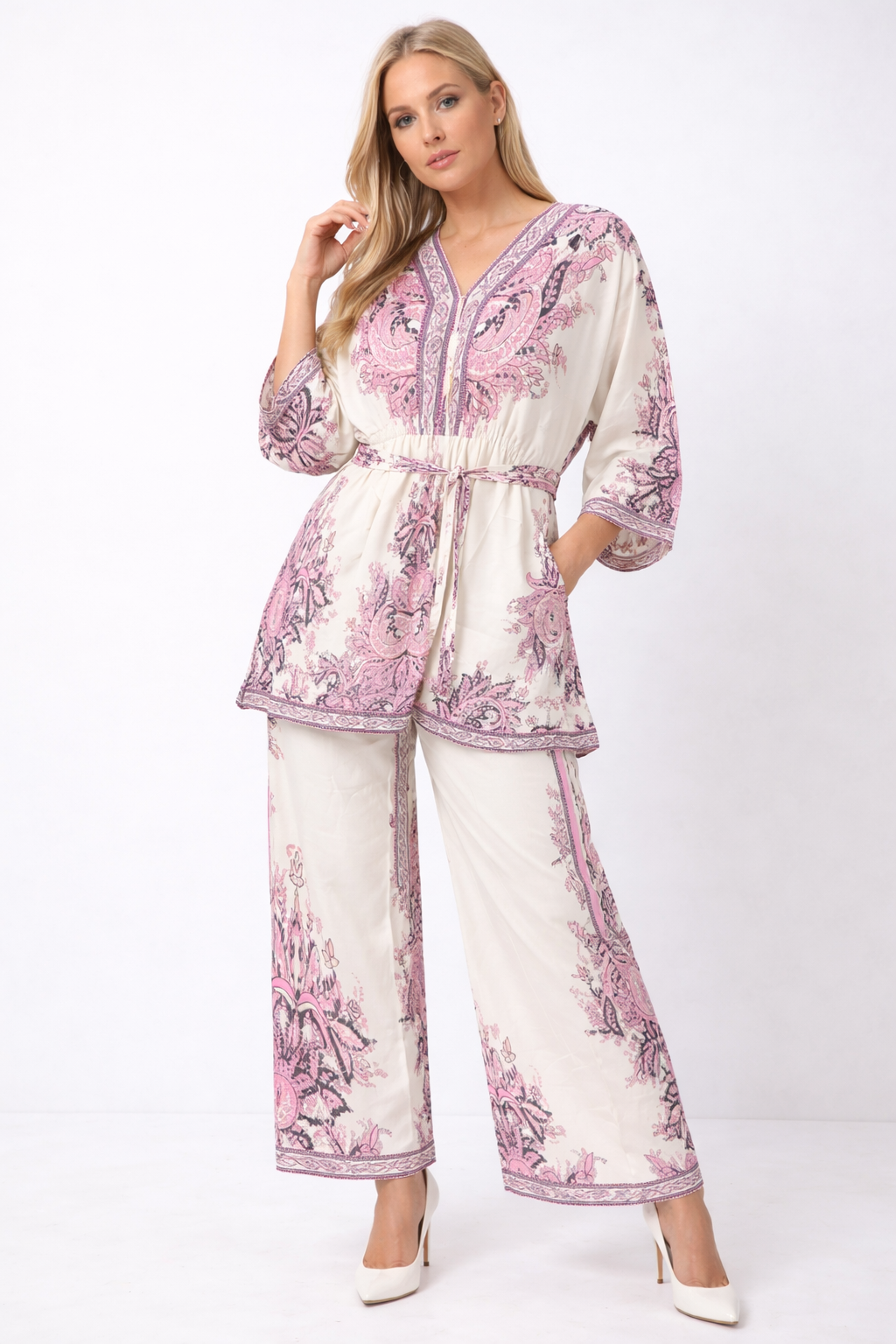 SHORT TOP WITH PANT CORDSET