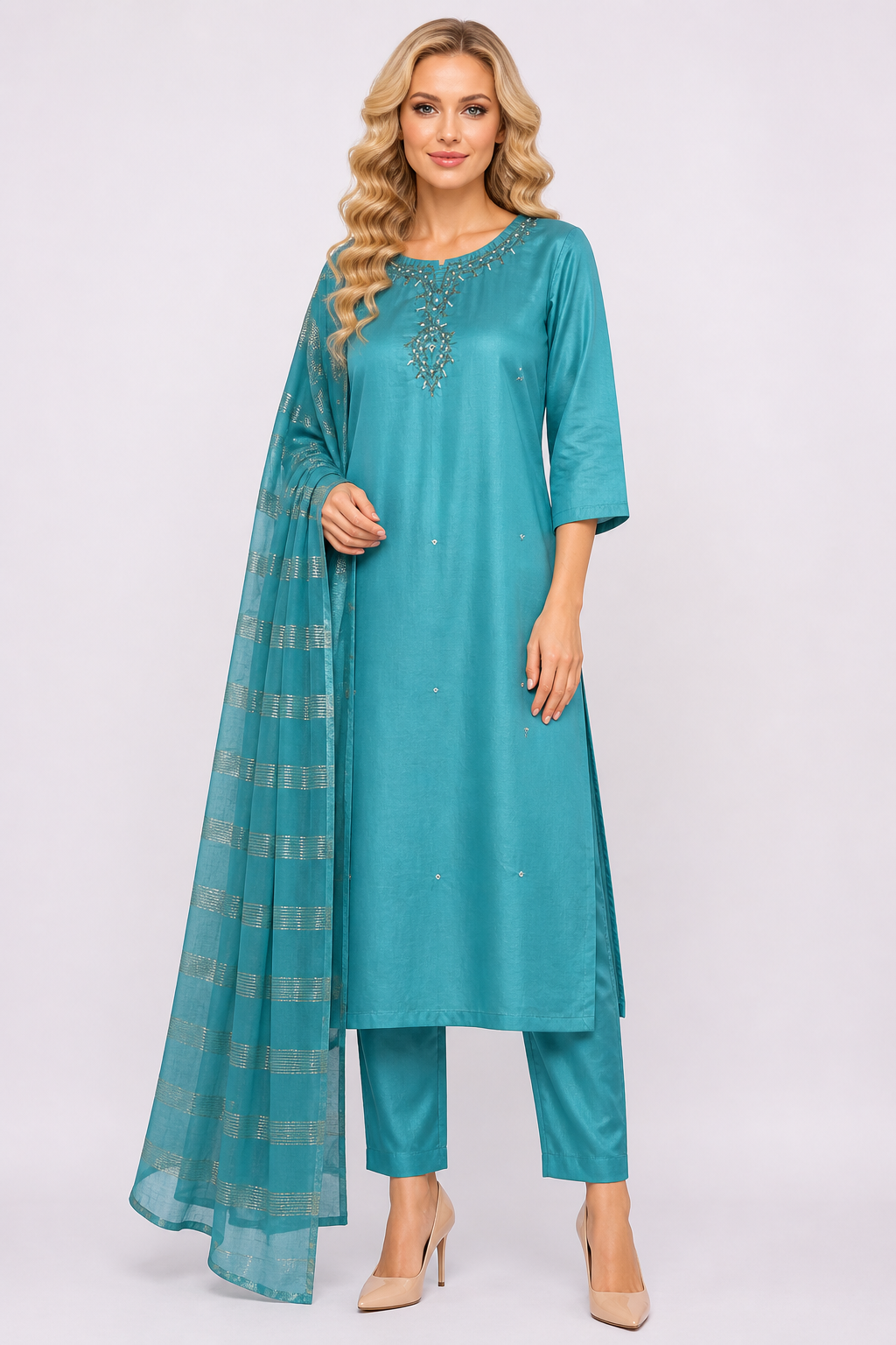 Solid with Embellished Detailing suits