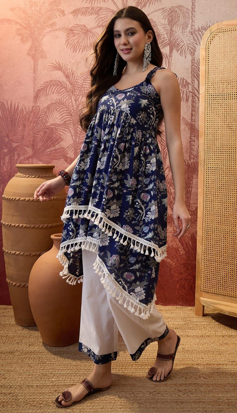 FLORAL PRINT STRAPE  SUIT