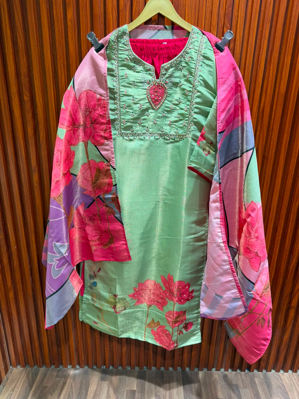 full printe chunni cut dana work suit