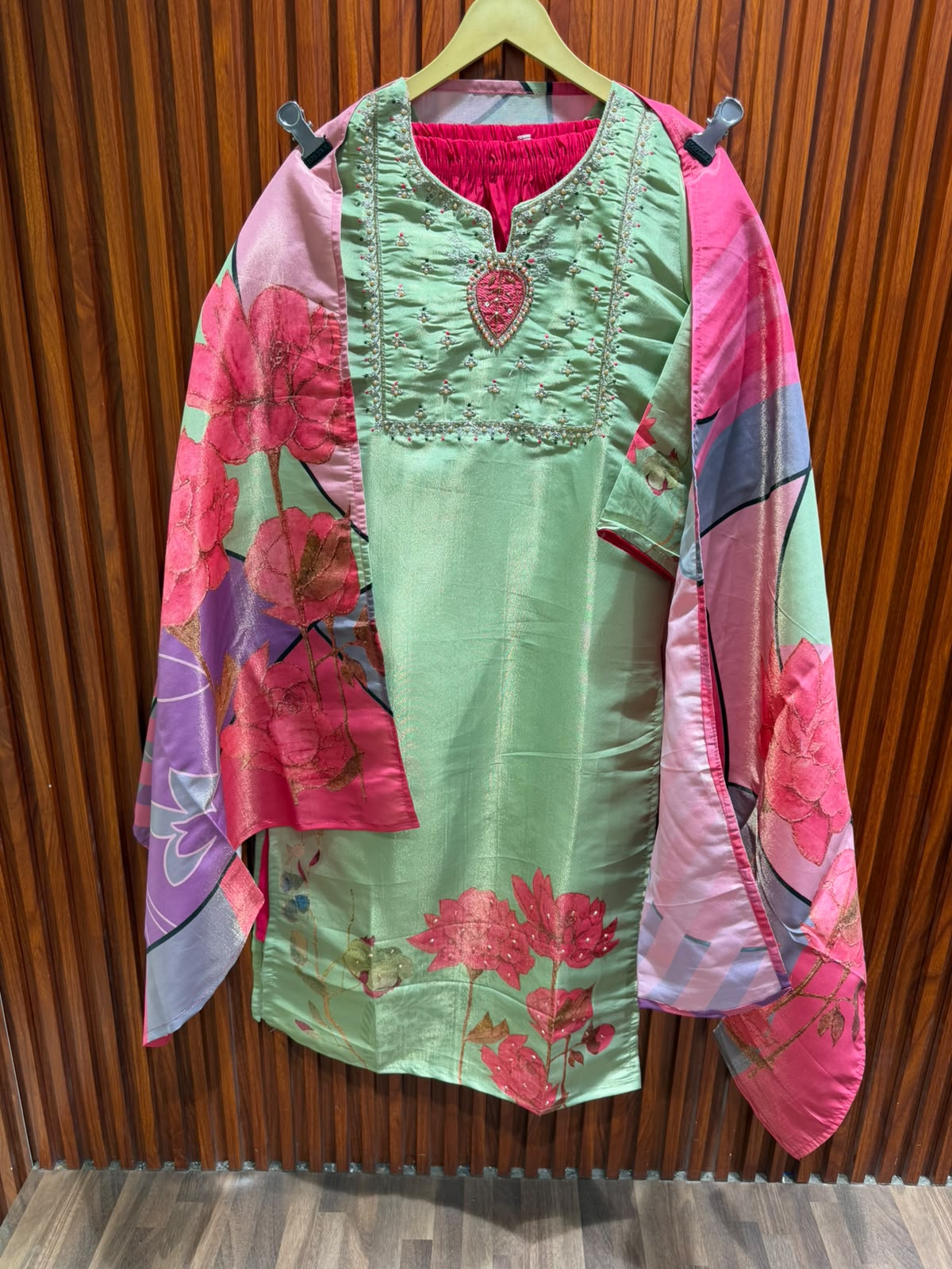 full printe chunni cut dana work suit
