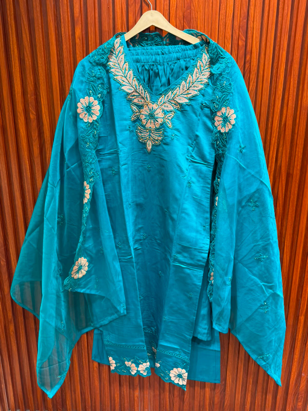 embroidery flower suit