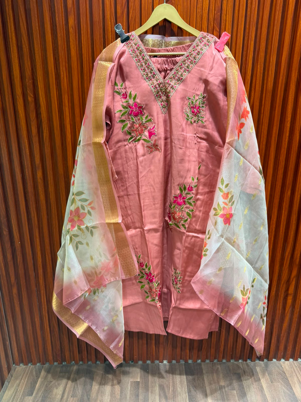 v neck with printed chunni suit