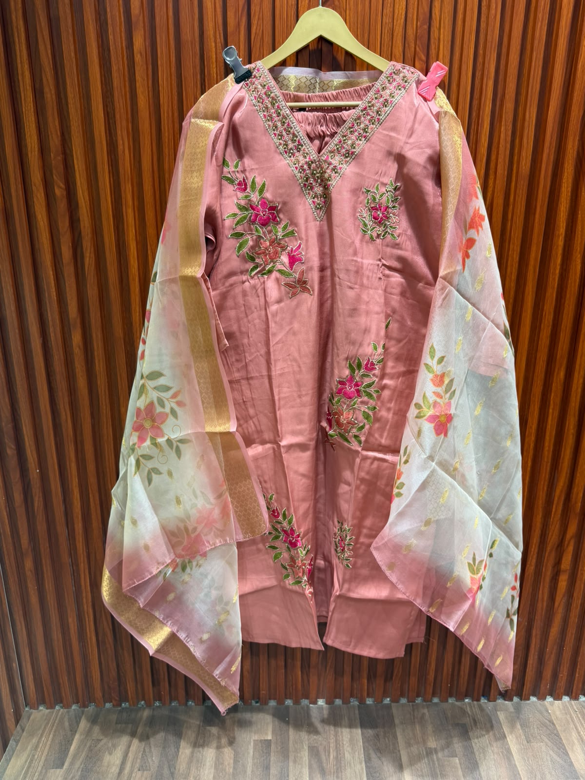v neck with printed chunni suit