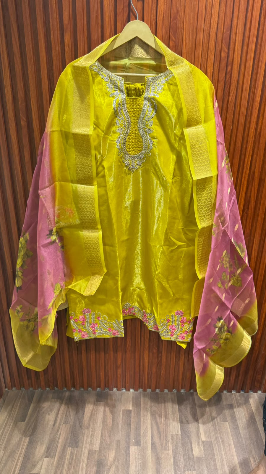 PRINTED CHUNNI WITH EMBROPIDERY SUIT