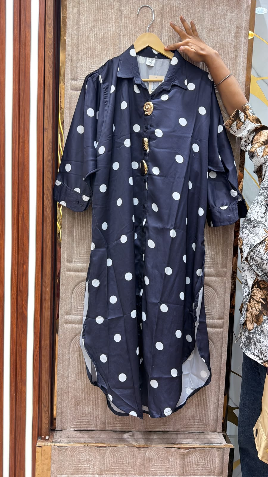 plus size poll ka dot dress
