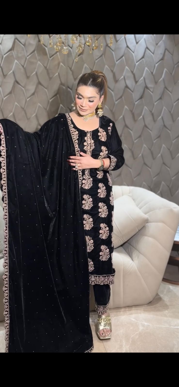 BLACK VELVET SUIT GOOD TILL TO M TO XXL