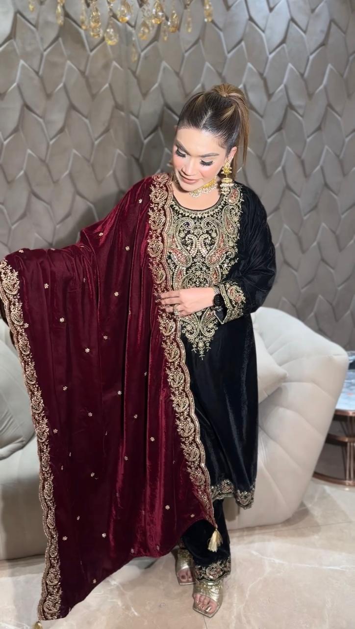 VELVET SUIT RED/BLACK COMBINATION GOOD TILL L TO 2XL