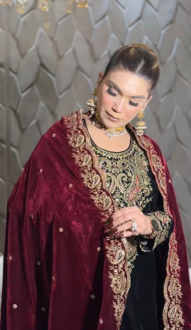 VELVET SUIT RED/BLACK COMBINATION GOOD TILL L TO 2XL