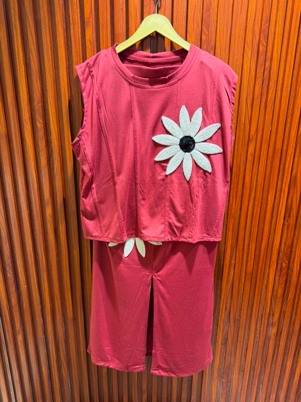 cut sleeve sunflower patch top skirt