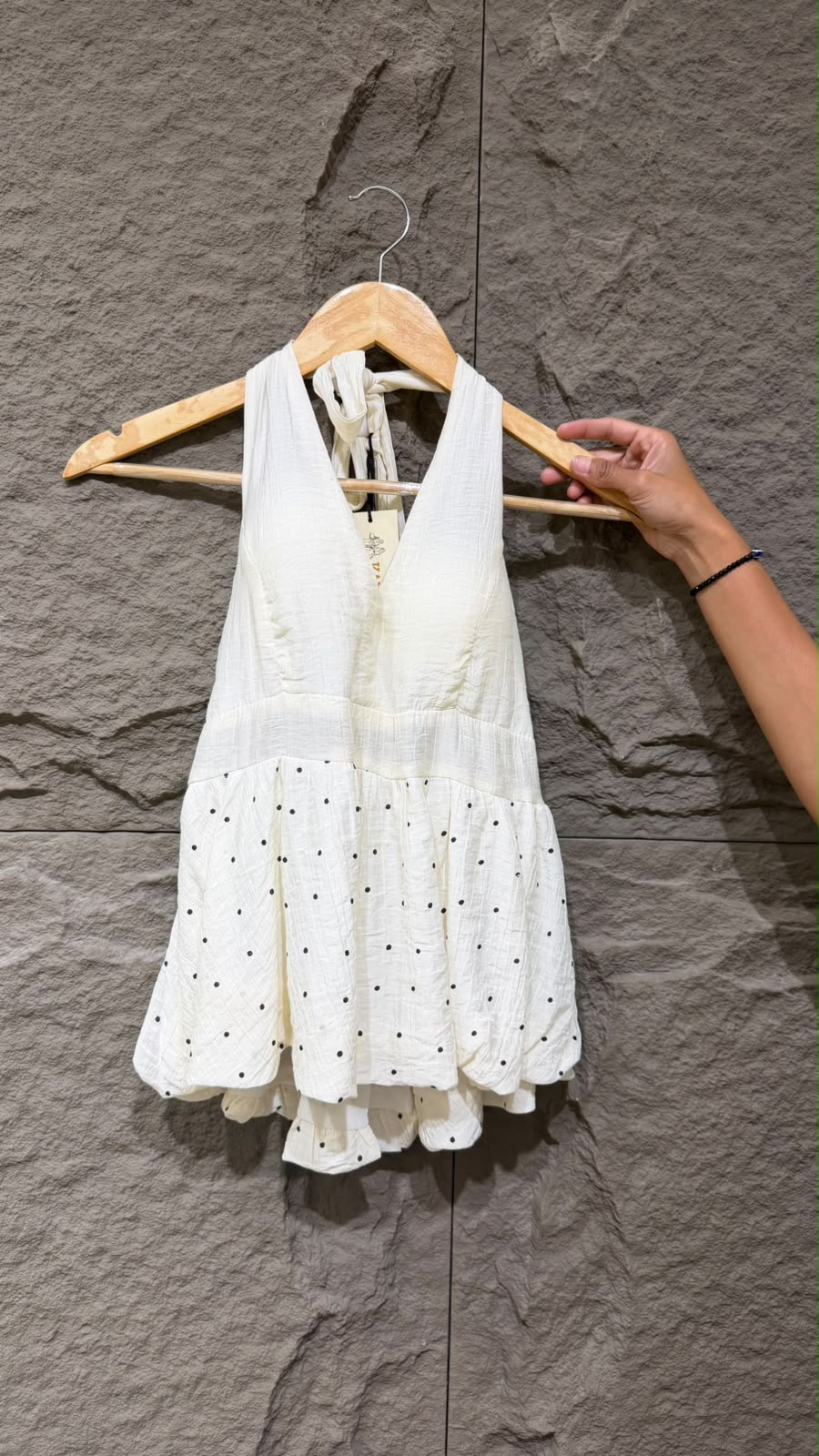 HALTER NECK TOP