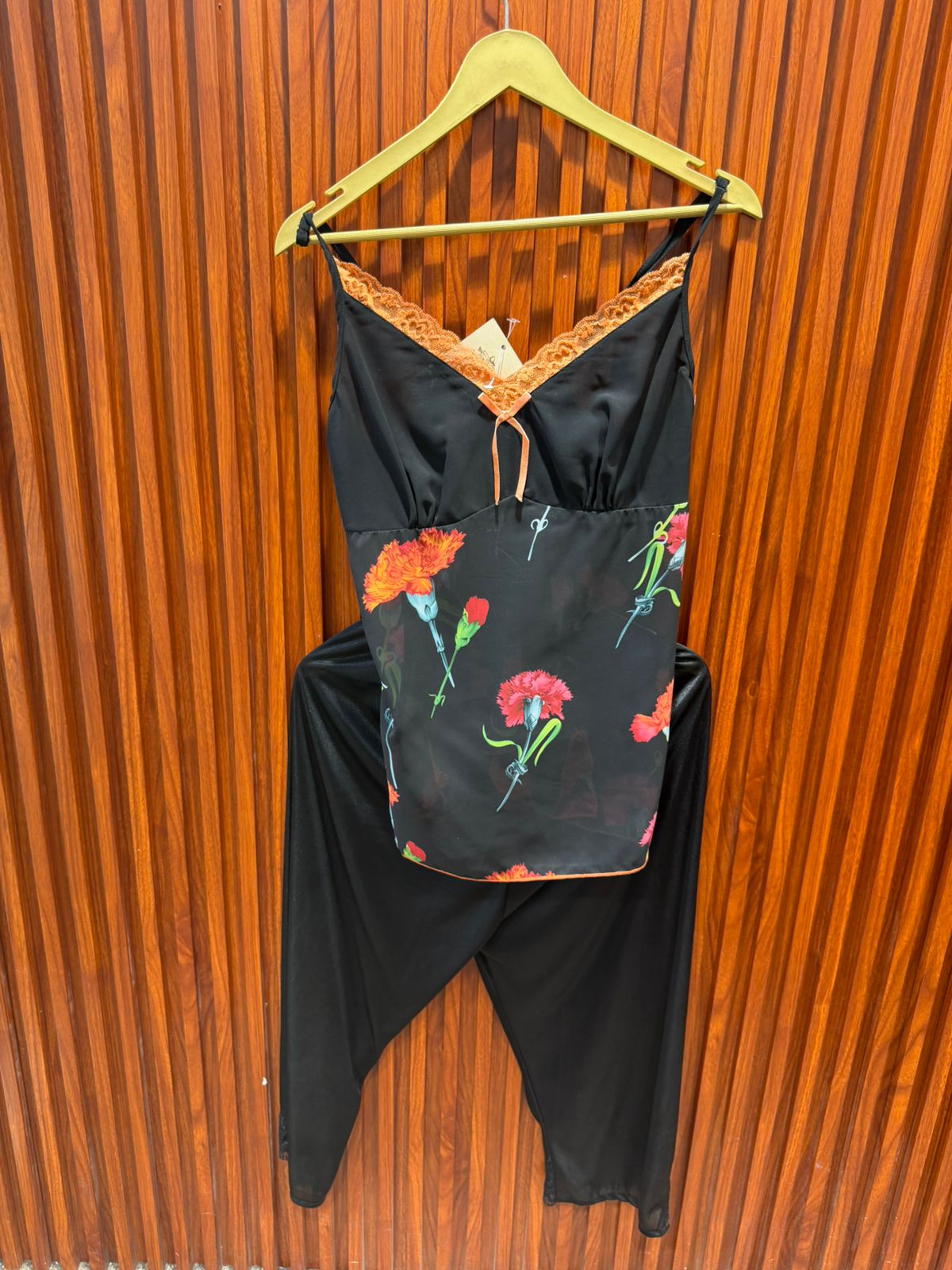 black night suits