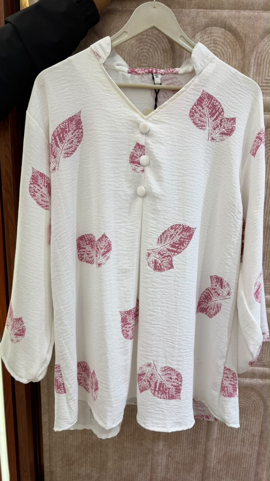 leave pattern plus size top
